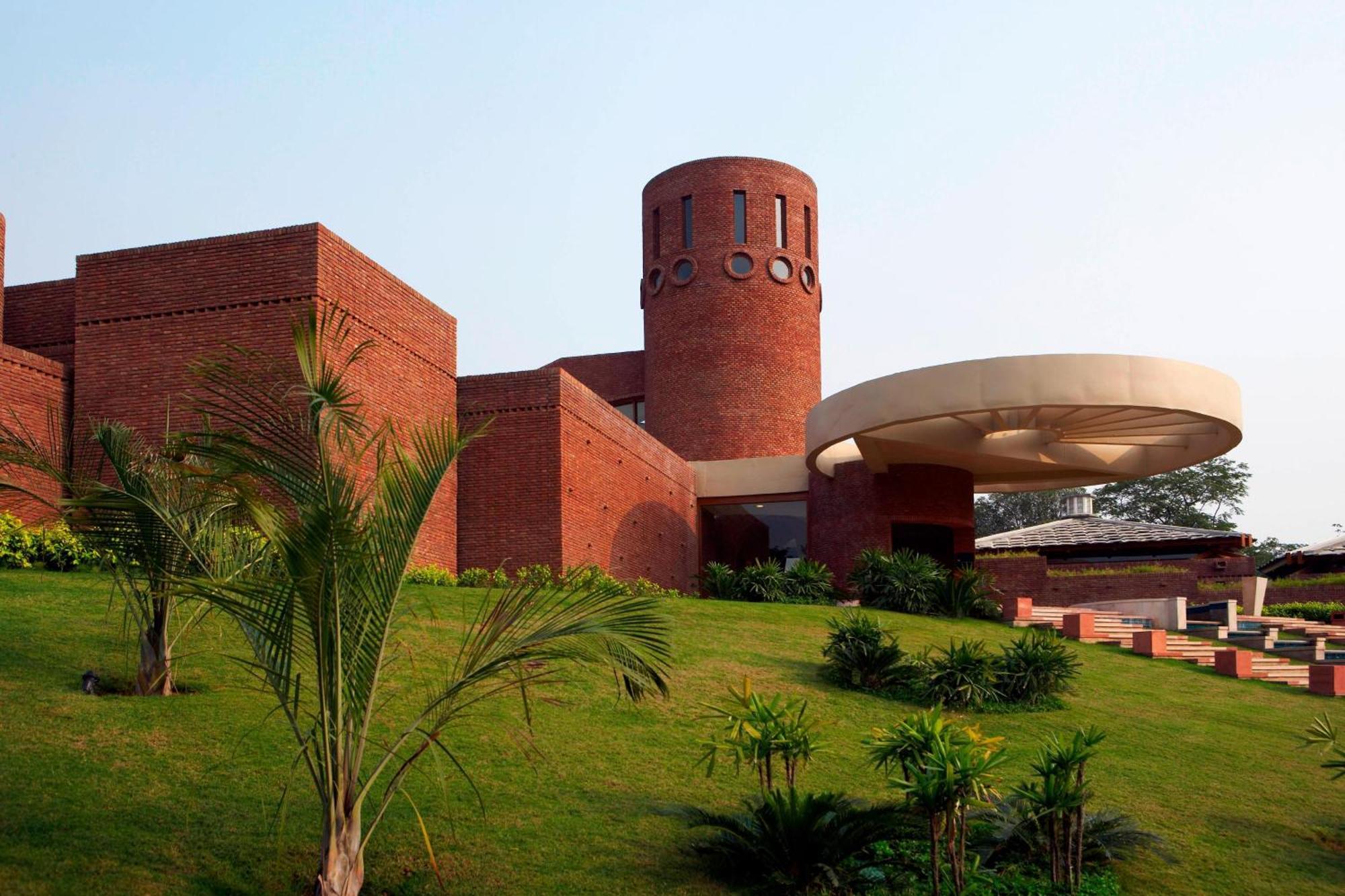 The Westin Sohna Resort & Spa Gurgaon Exterior foto